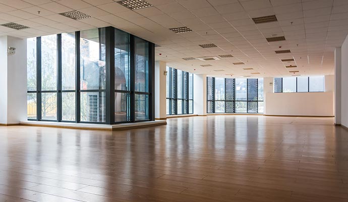 clean commercial space