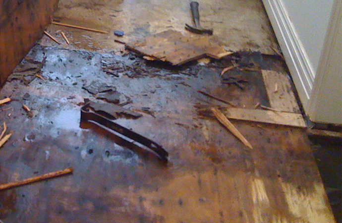floor water damage restoration services