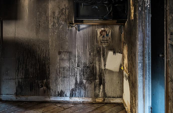 kitchen crockeries oven fire damage restoration