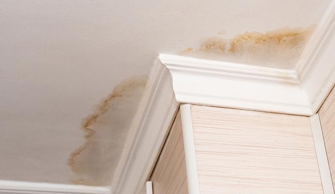 ceiling water stain