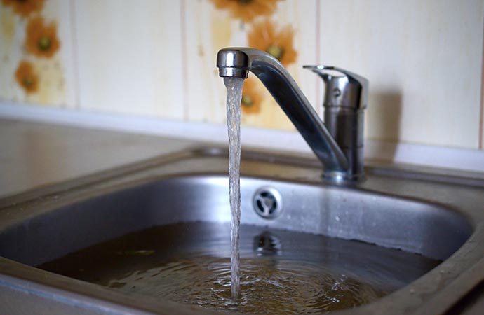 Kitchen sink overflow cleanup service